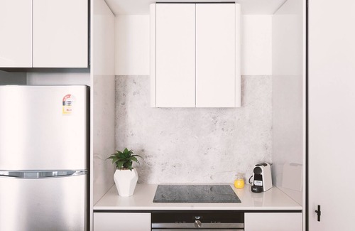 City West Apartment | Patio Mt view | near Canberra centre, ANU & Light station