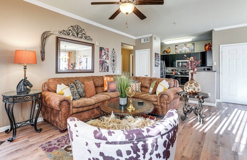 Gilbert Condo | Patio & Resort Perks: Gated Gilbert Condo