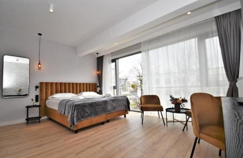 Gdansk City Center Apartment | Patio Riverfront Aparthotel