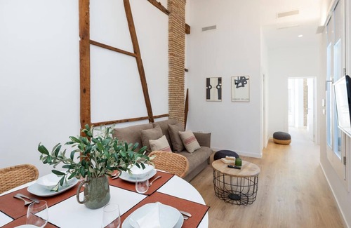 Granada City Center Apartment | Patio Zahorí Boutique Apartments 7