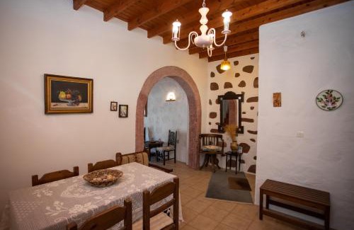 Patmos House | Patmos Houses Tennis & Beach Tennis Court's