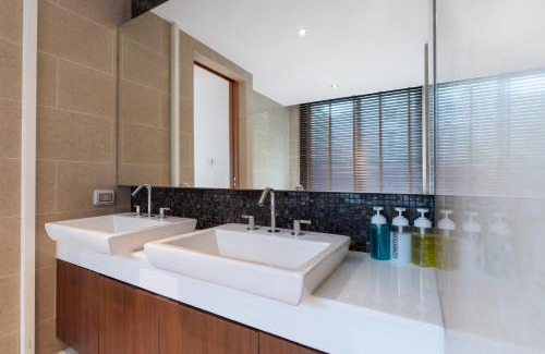 Patong Apartment | Patong Kalim Unparalleled Sea View B&B Resort