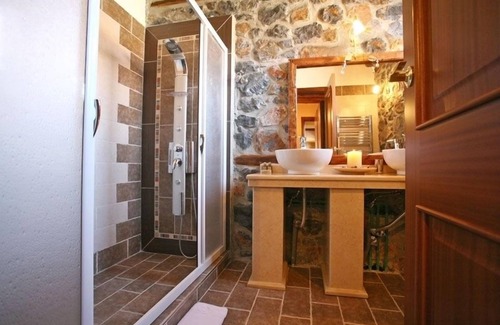 Aghios Athanasios Hotel | Patriko