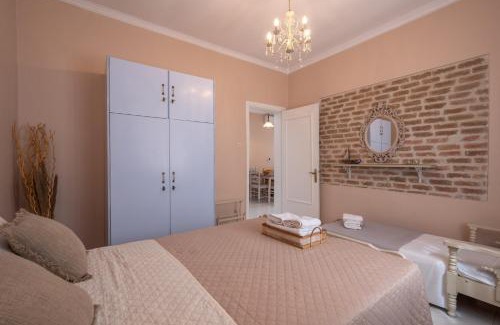 Fourka House | Patriko Retro House