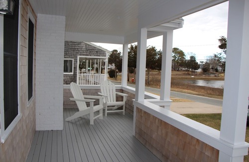 Pocasset House | Patuisset Island in Pocasset - steps from the beach - minutes from the bridges