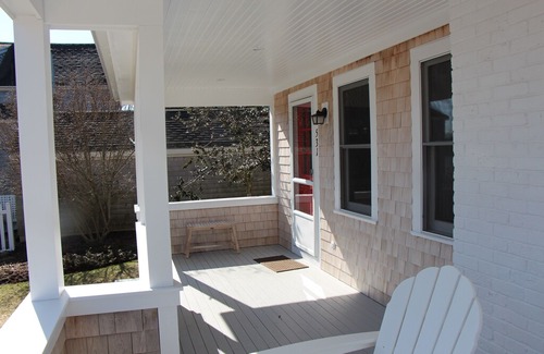 Pocasset House | Patuisset Island in Pocasset - steps from the beach - minutes from the bridges