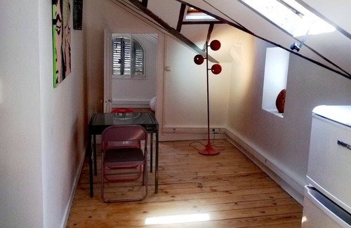 Centre Ville Apartment | Pau historic district apartment with terrace