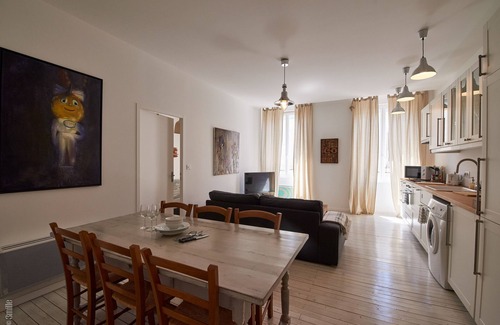Blaye Apartment | Pauillac two bedroom apartment on second floor