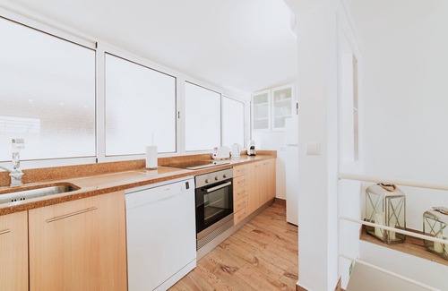 Prazeres House | Paul do Mar Beach House