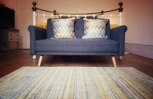 Hillingdon Apartment | Paul's Place near Heathrow