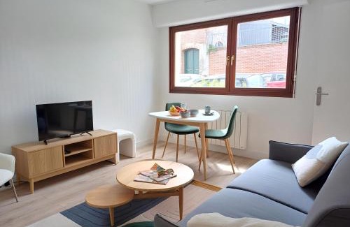Henriville Apartment | Paul Sautai - 2 couchages - proche centre