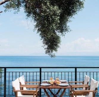 Agia Pelagia Chlomou House | Paul Seafront House
