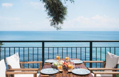 Agia Pelagia Chlomou House | Paul Seafront House