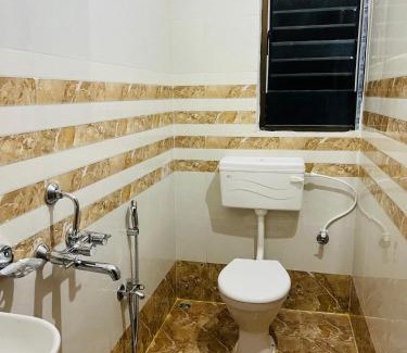 Sualkuchi House | Pauls inn