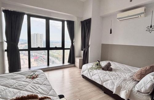 Bandar Tun Razak Apartment | Pavilion 2 Revol Sky Pool 2-3 pax LS25