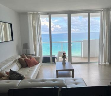 Mid Beach Apartment | Pavilion - Great ocean view -Miami Beach