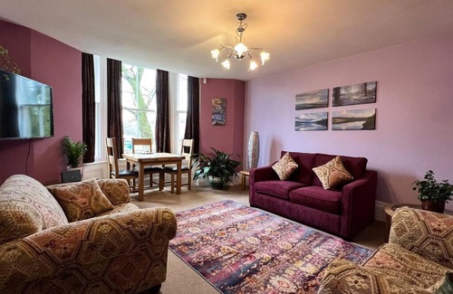Buxton Apartment | Pavilion View