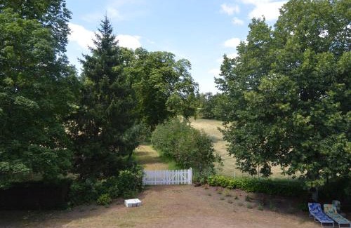 Jeu-les-Bois House | Pavillon de chasse 19ème, 2 chambres, jardin, proche GR46, WiFi - FR-1-591-626
