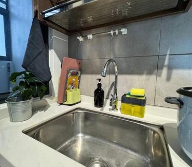 Taman Pertama Apartment | PavKlccTrxVelo ,MrtLrt ,13PAX ,4R2B ,Free KLCCPavTRXVelocity X MrtLrt X 13PAX X 4R2B X Free 4CPark