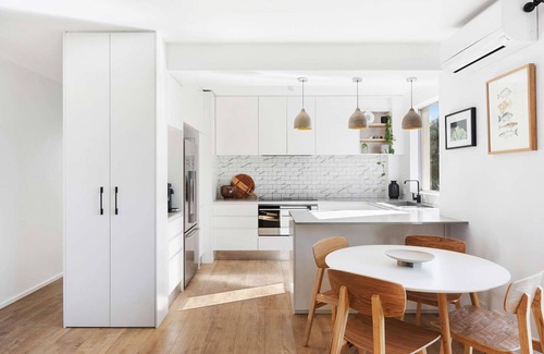 Bondi Beach Apartment | Paw-friendly 2BR Bondi pad with parking, great location
