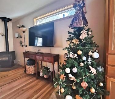 Mountainaire House | Pawnee Flagstaff home