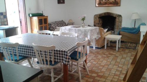 Juliasdale House | Paz Cottage