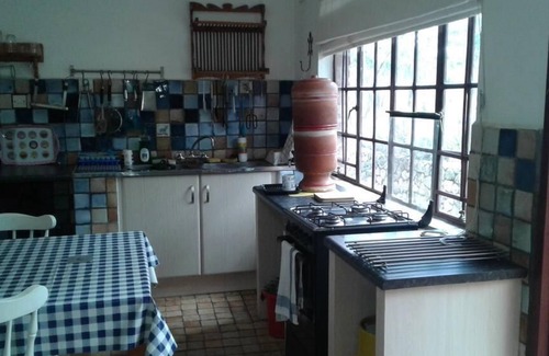 Juliasdale Cottage | Paz Cottage
