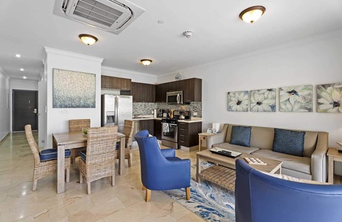 Washington Condo | PC412 - Pool View - 1BR Perfect for a couple or Family - Close to Palm Beach - 1BR