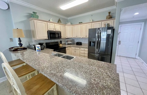 Long Beach Condo | PCB - Twin Palms - Fall Dates AVAILABLE! Rates reduced!