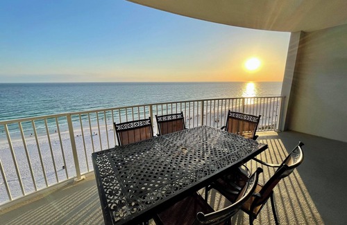 Long Beach Condo | PCB - Twin Palms - Fall Dates AVAILABLE! Rates reduced!