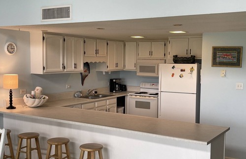 Sunnyside House | PCB west end family resort remaining Aug ‘25 rates reduced to 150 a night!
