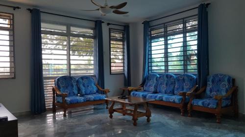 Tanjung Tanah Merah Apartment | PD Batu 9 Cocobay apartment with family