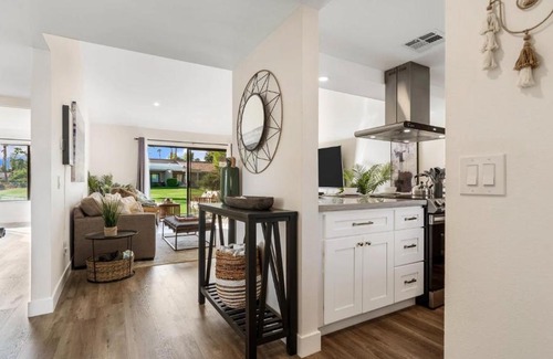 Palm Desert Apartment | PDR201 Fully Remodeled 2 Bedroom PD Resorter Gem