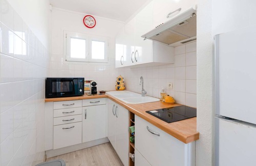 Narbonne-Plage Apartment | PE40 T2 air-conditioned with WIFI on ground floor near the beach