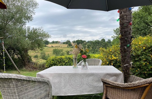 La Chapelle-Saint-Jean Cottage | Peace AND Charm IN Dordogne