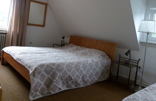 Kuckelheim Apartment | Peace and nature. Panoramic view, comfortable, spacious. With carport and terraces.
