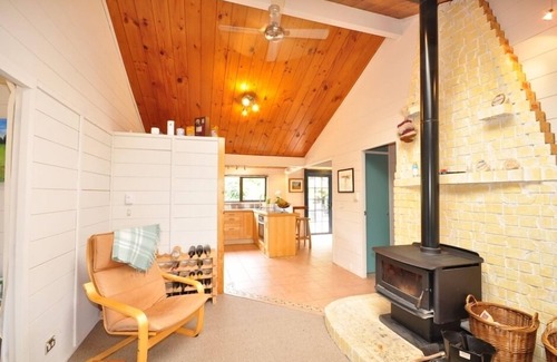 Tikitere House | Peace and tranquility, beautiful gardens, idyllic