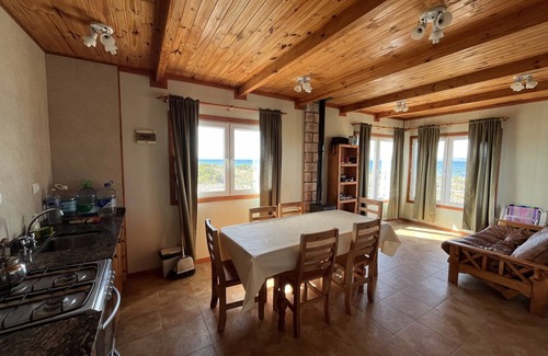Los Antiguos House | Peace, privacy and stunning views on for just you on almost 100 acres.