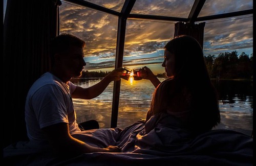 Jokkmokk Municipality House | Peace & Quiet Hotel Floating Glass Room for 2 guests experience northern lights