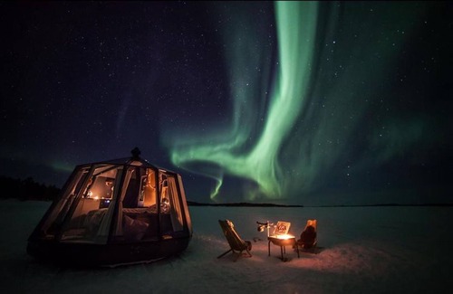 Jokkmokk Municipality House | Peace & Quiet Hotel Floating Glass Room for 2 guests experience northern lights