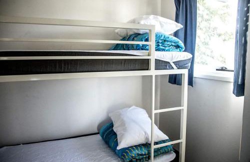 Sussex Inlet Resort | Peace Resorts - Jervis Bay Holiday Cabins in Sussex Inlet