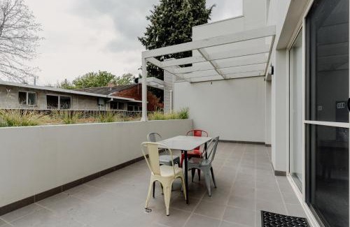 Turner Apartment | Peaceful 1-Bed Apartment Close to Lonsdale St
