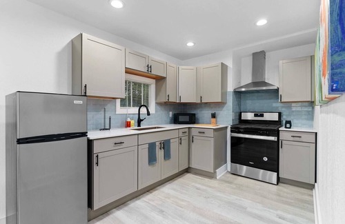 Lake Eola Heights House | Peaceful 1BR Retreat Near Downtown & Attractions