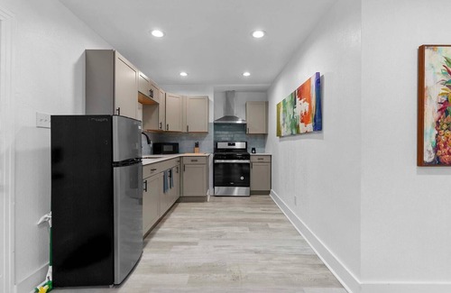 Lake Eola Heights House | Peaceful 1BR Retreat Near Downtown & Attractions