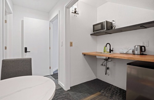 Sharp Park Apartment | Peaceful 1BR Stay - Golf & Beach