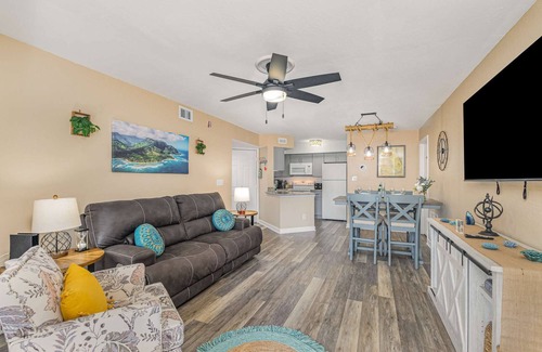Ocean Side Village Condo | Peaceful 2/2 Pondside Condo · Half Mile from Beach