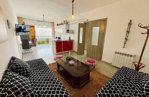 Bir El Djir Apartment | Peaceful 2-Bedroom Apartment with Open Living & Balcony – Family Only