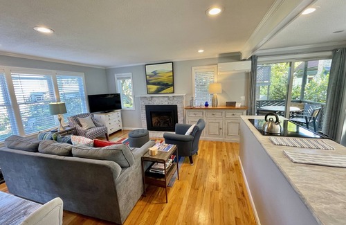 Provincetown House | Peaceful 2bdr townhouse nestled in a beautiful courtyard