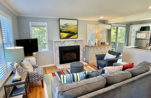 Provincetown House | Peaceful 2bdr townhouse nestled in a beautiful courtyard