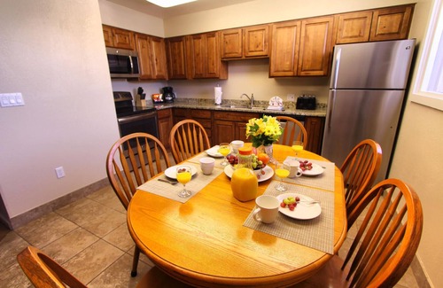 St. George Condo | Peaceful 2BR w/Pools & Fireplace